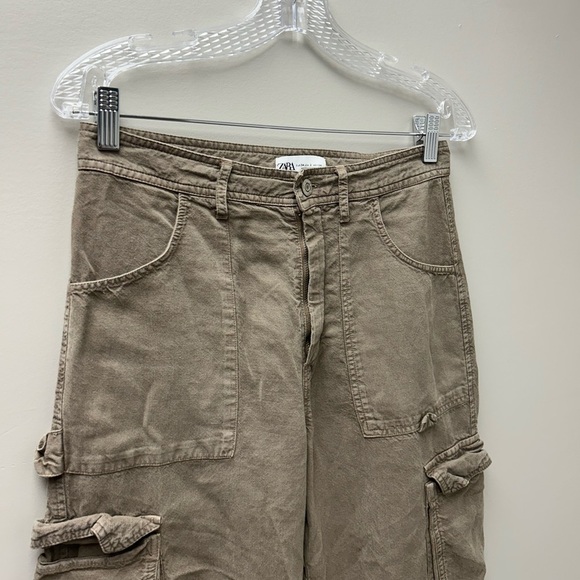 Zara Low Rise Cargo Pants - Picture 2 of 4